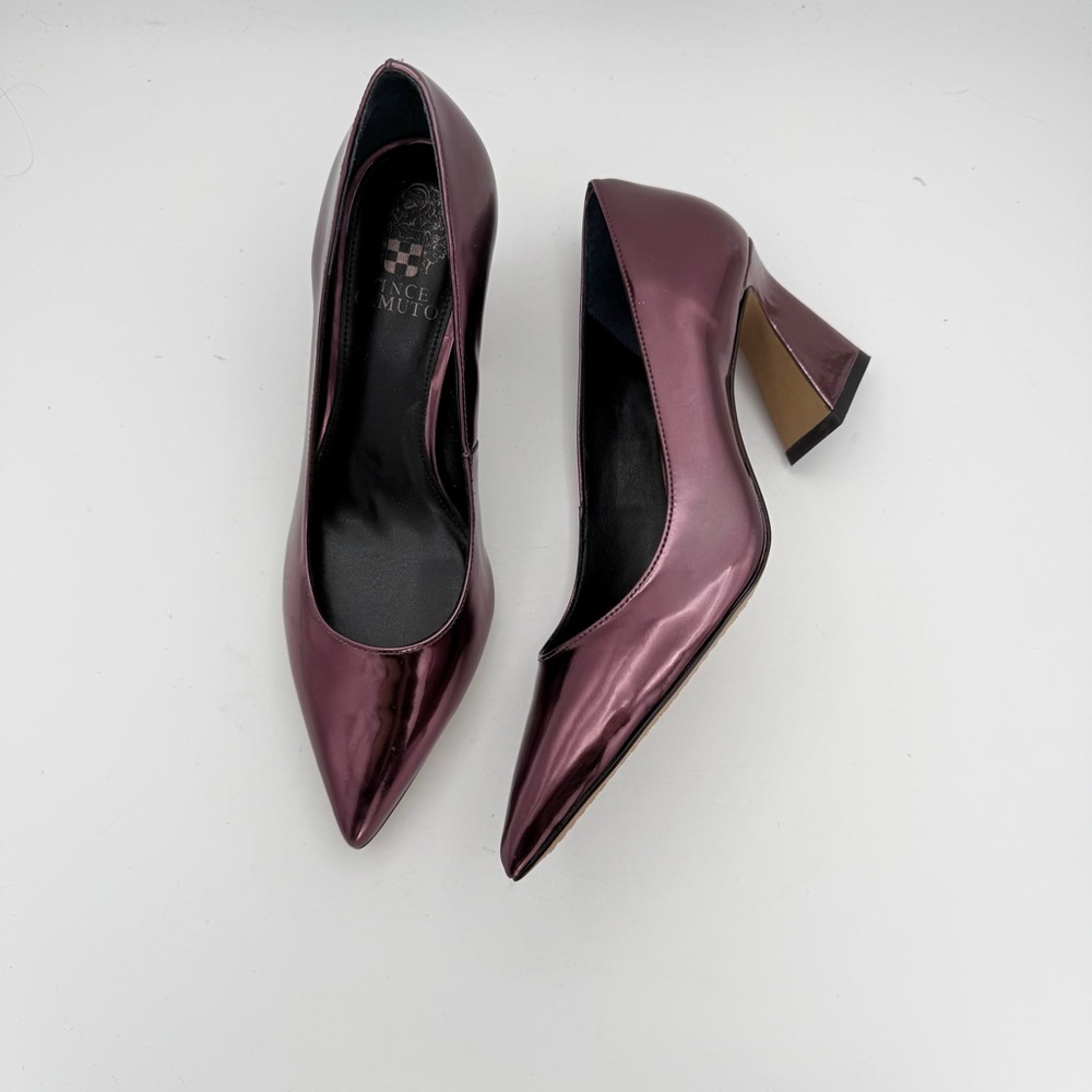 Vince Camuto - NWOT women’s Dahleia Pumps metallic plum patent leather shoes 8